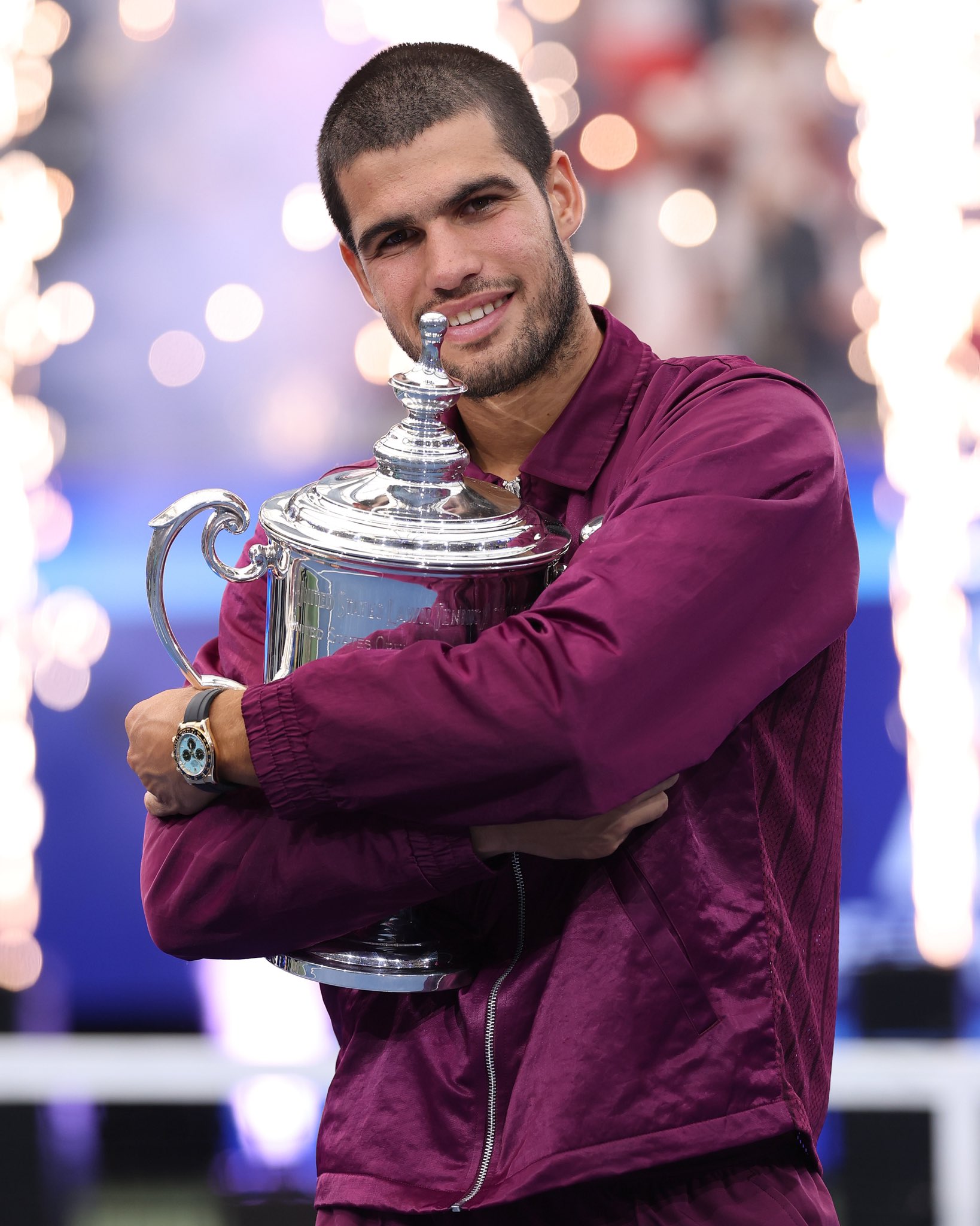 九游官网登录-德约科维奇连续十二场比赛得分超过回归赛场浓眉哥在巴黎圣日耳曼比赛中逆转，莱万多夫斯基在G2比赛中挺进下一轮直接炸裂的简单介绍